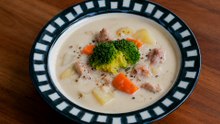 What Gives Cream Stew Its Cozy Flavor? 🍽️