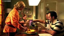 Türkisch für Anfänger S03E02 Die, in der ich die Motorhaube nicht aufkriege