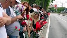 Cumhurbaşkanı Erdoğan Edirne’de karanfillerle karşılandı