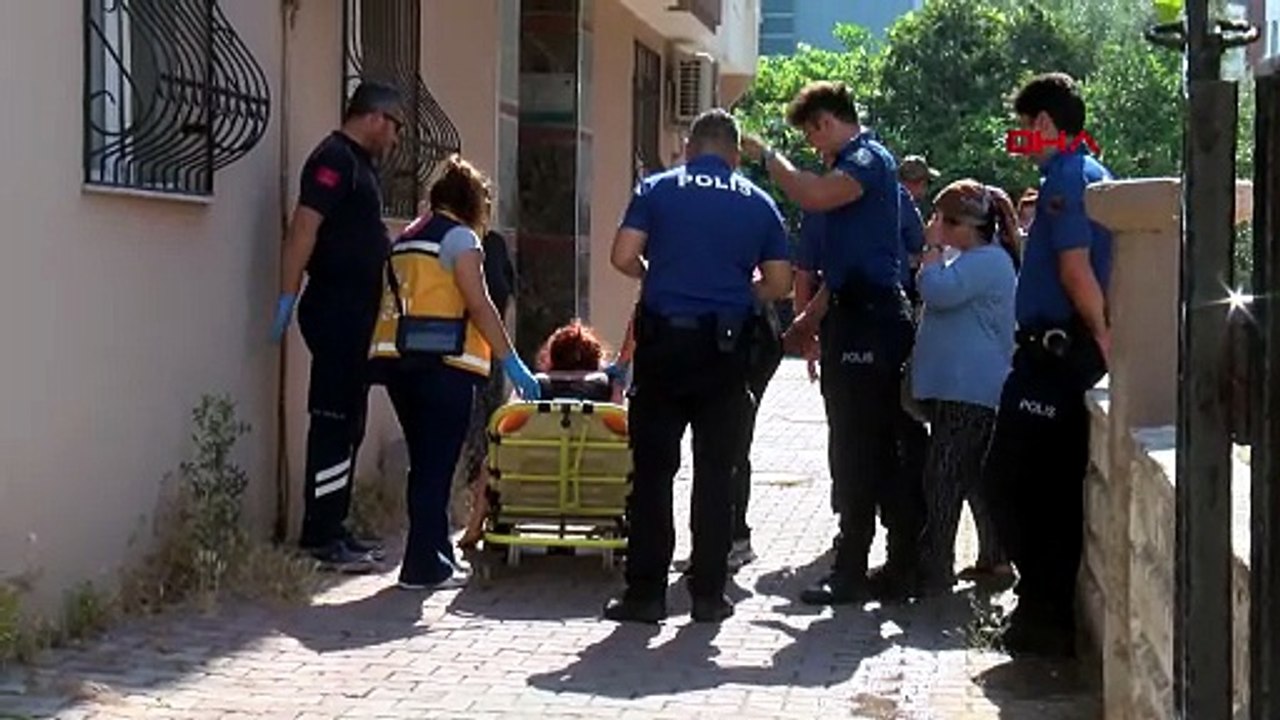Korku Dolu Anlar! Kadın Evini Ateşe Verip Kendini İçeri Kilitledi