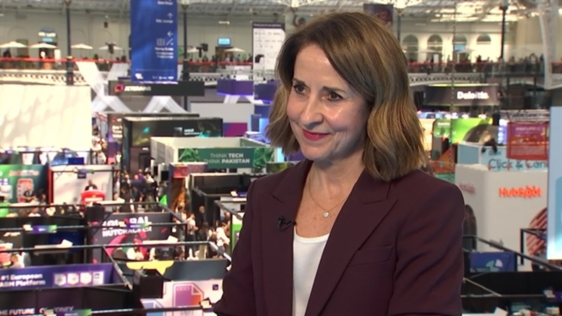⁣Tech Secretary Vows More Help for UK AI Sector