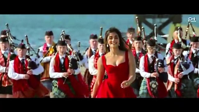 Chunnari Chunnari - Let’s Go | Hai Jawani Toh Ishq Hona Hai | Varun, Mrunal, Pooja