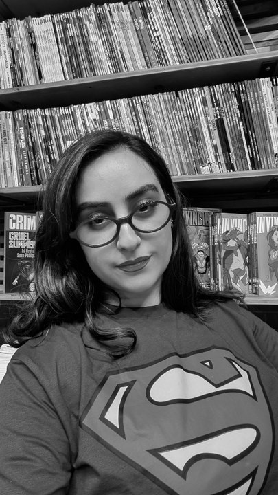 SUPERGIRL !
