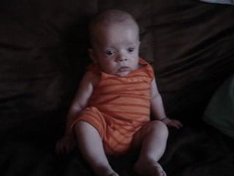 Je tiens pas bien assis!