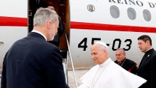 El Rey Felipe VI cede su avión al Papa León XIV para regresar a Roma tras un fallo técnico en su avión