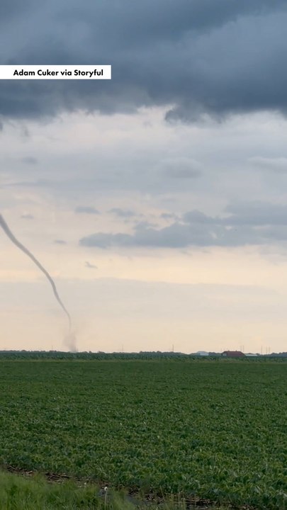 Tornado Rips Through Illinois, Destroying Homes