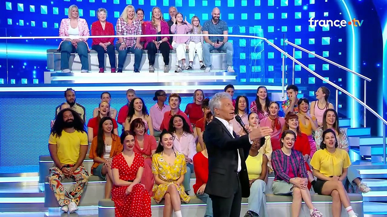 Audrey (N'oubliez pas les paroles) : son chéri Romain revient sur le coup de foudre qu'il a eu pour elle (ZAP TV)