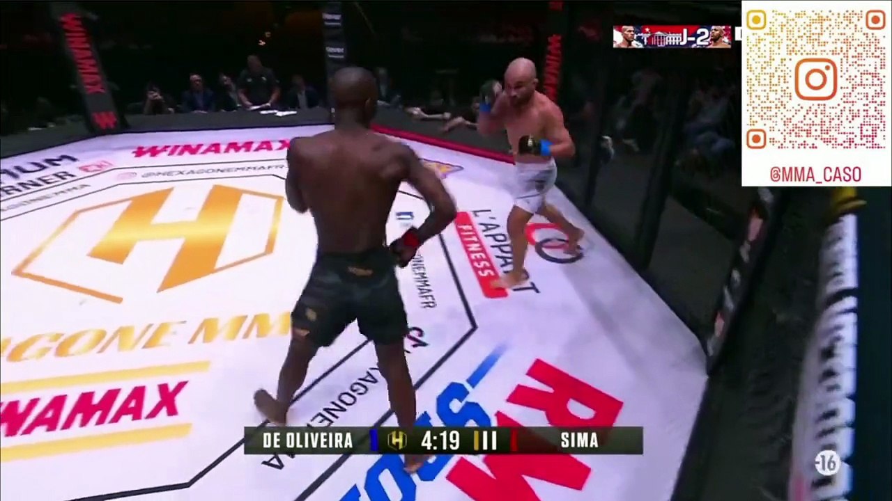 Samba Sima vs Leonardo de Oliveira