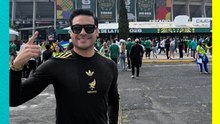 Carlos Rivera mostró su felicidad con el triunfo de la Selección Mexicana