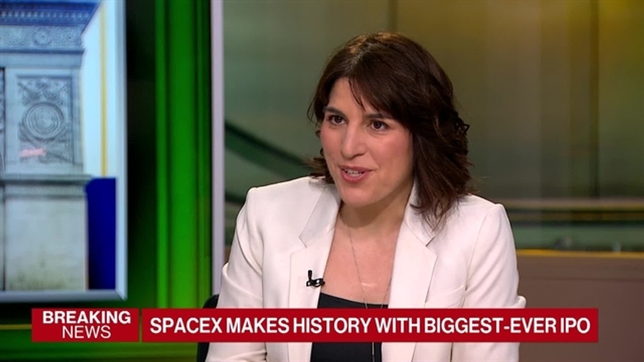 SpaceX IPO Whips Musk Fans Into Frenzy
