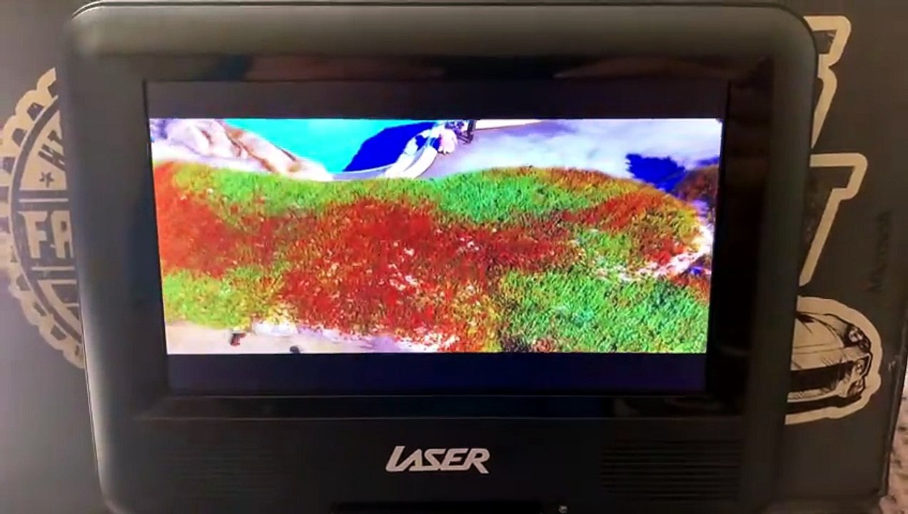 Finding Dory (2016) Heading to Open Ocean Exhibit Scene