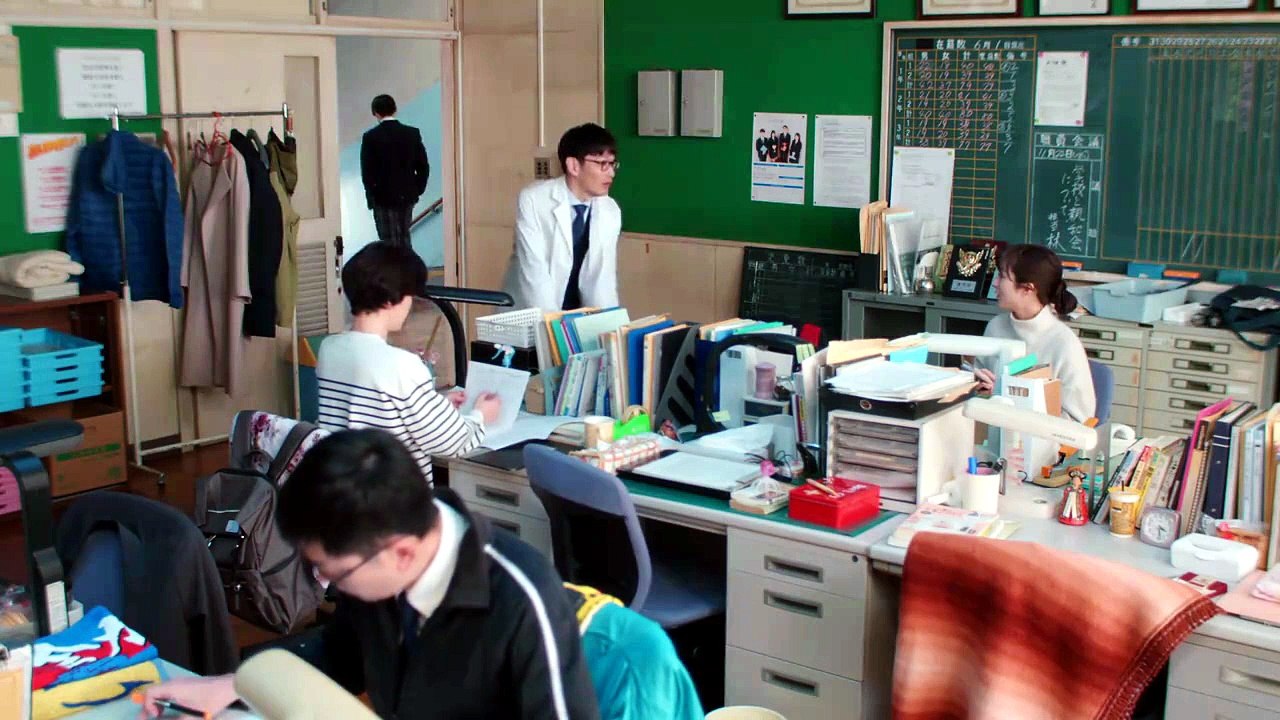 Watashi to Otto to Otto no Kareshi - Me, My Husband & My Husband's Boyfriend Episode 2