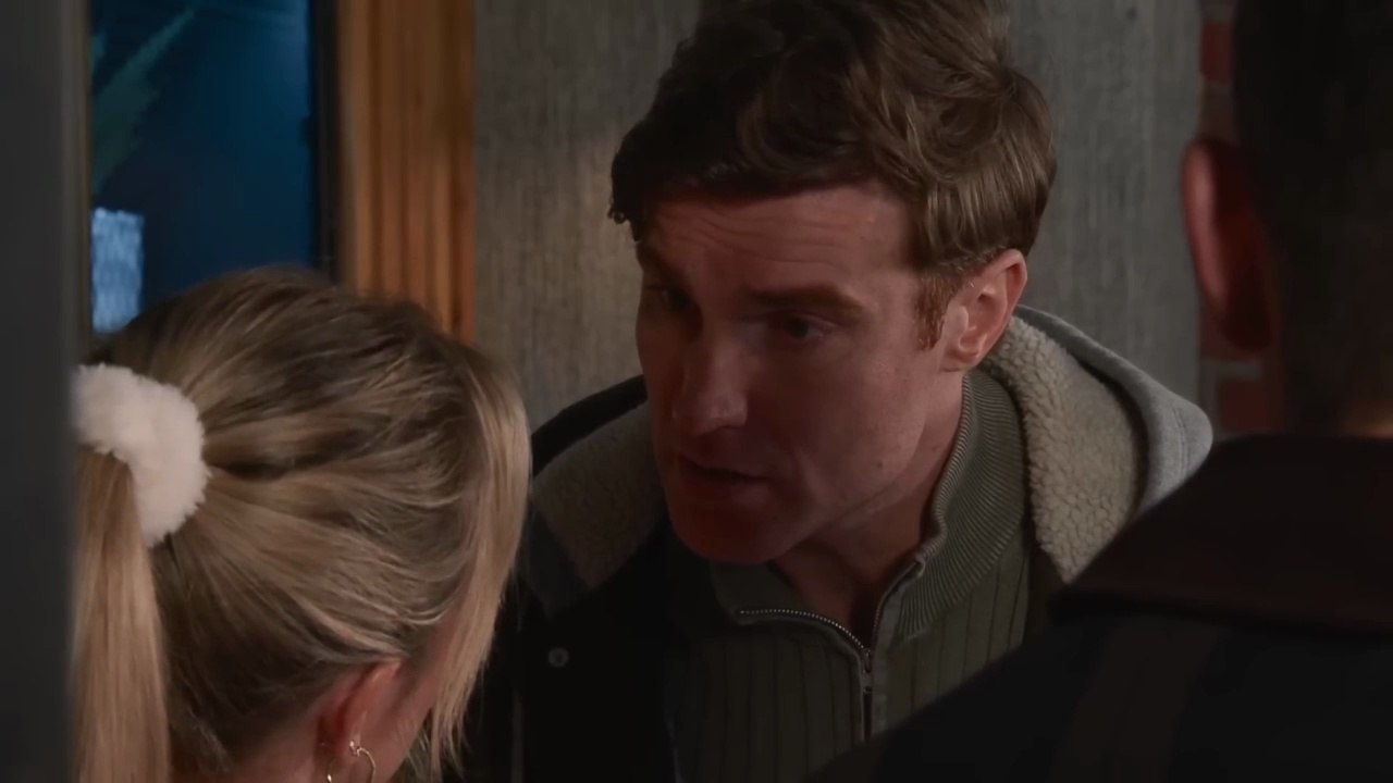 Corrie Danielle Silverton vs Sarah/Theo Threatens Sarah 10th April 2026