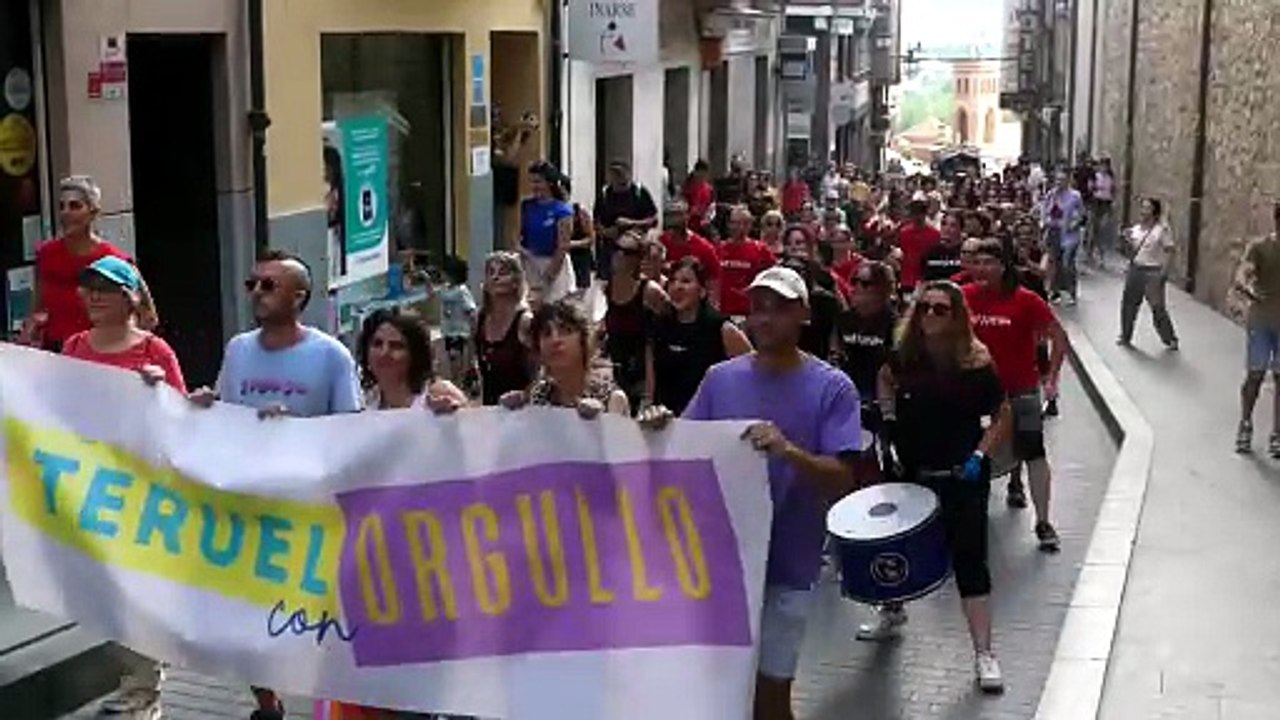 PASO DESFILE