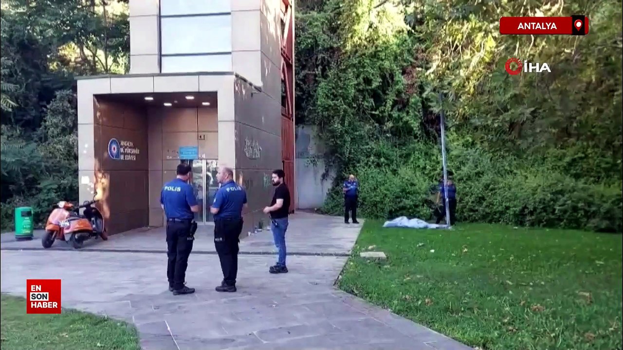 Antalya'da panaromik asansörde manzara izlerken düşerek hayatını kaybetti