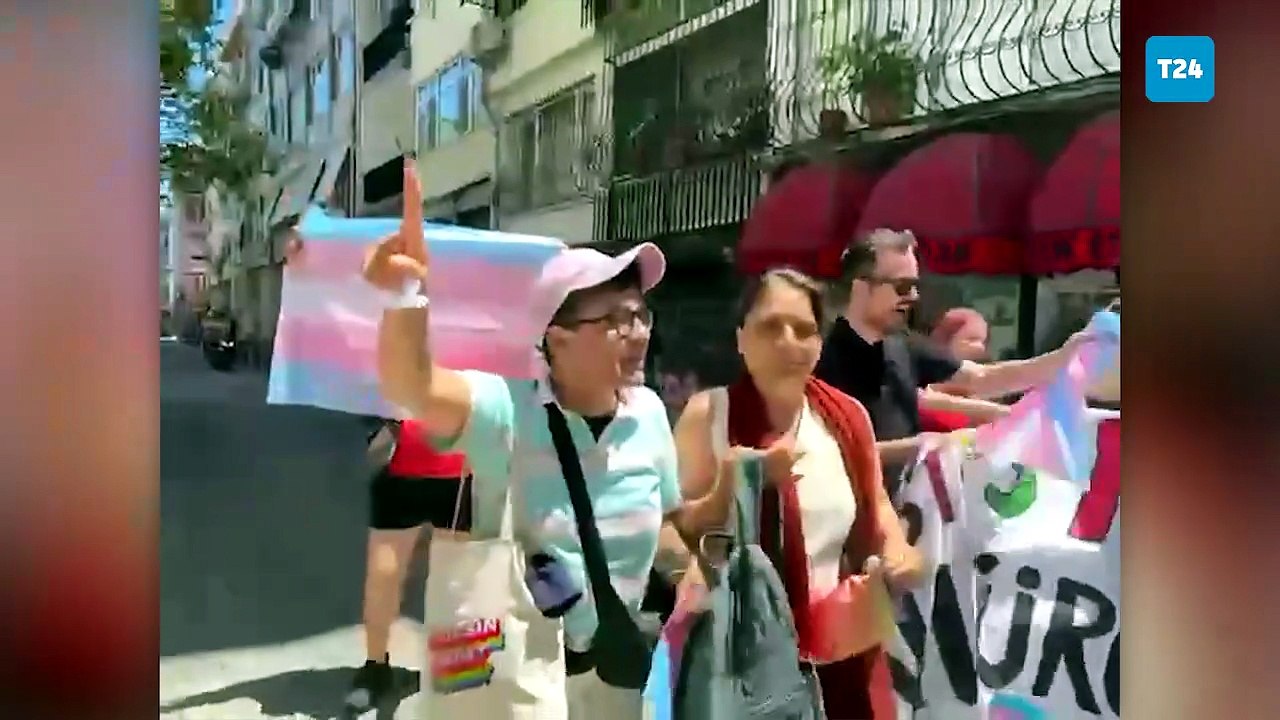 Yasak kararına rağmen İstanbul Onur Yürüyüşü yapıldı: Onlarca kişi gözaltına alındı