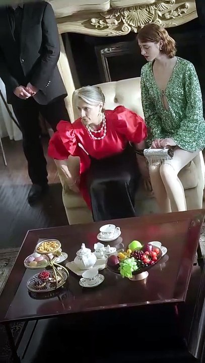 The Maid is Actually an Heiress - HOT