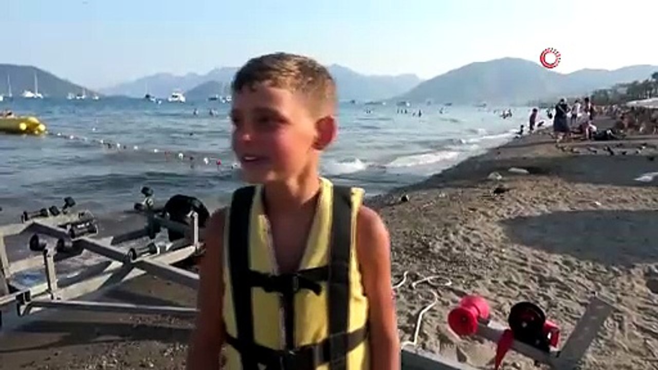 Okullar tatil oldu, Marmaris sahilleri dolmaya başladı