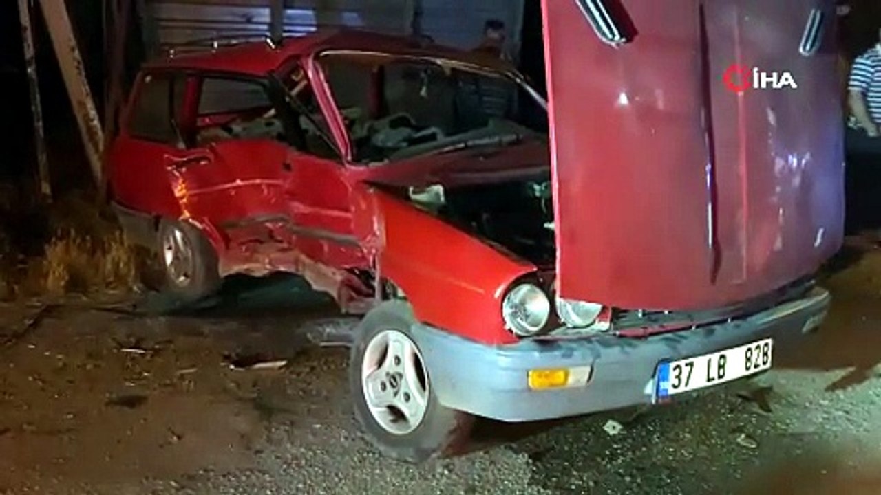 Kastamonu’da iki otomobil çarpıştı: 8 yaralı