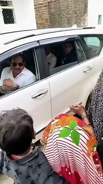 'मोए वोट नही दोगी तो कौन को दोगी', समस्या लेकर पहुंची महिलाओं से भाजपा विधायक प्रीतम लोधी ने कहा