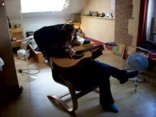 ingrid en mode guitare