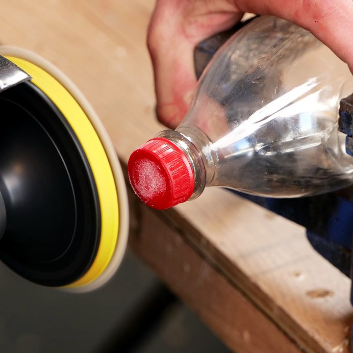 Smart tarp corner knot using a bottle cap