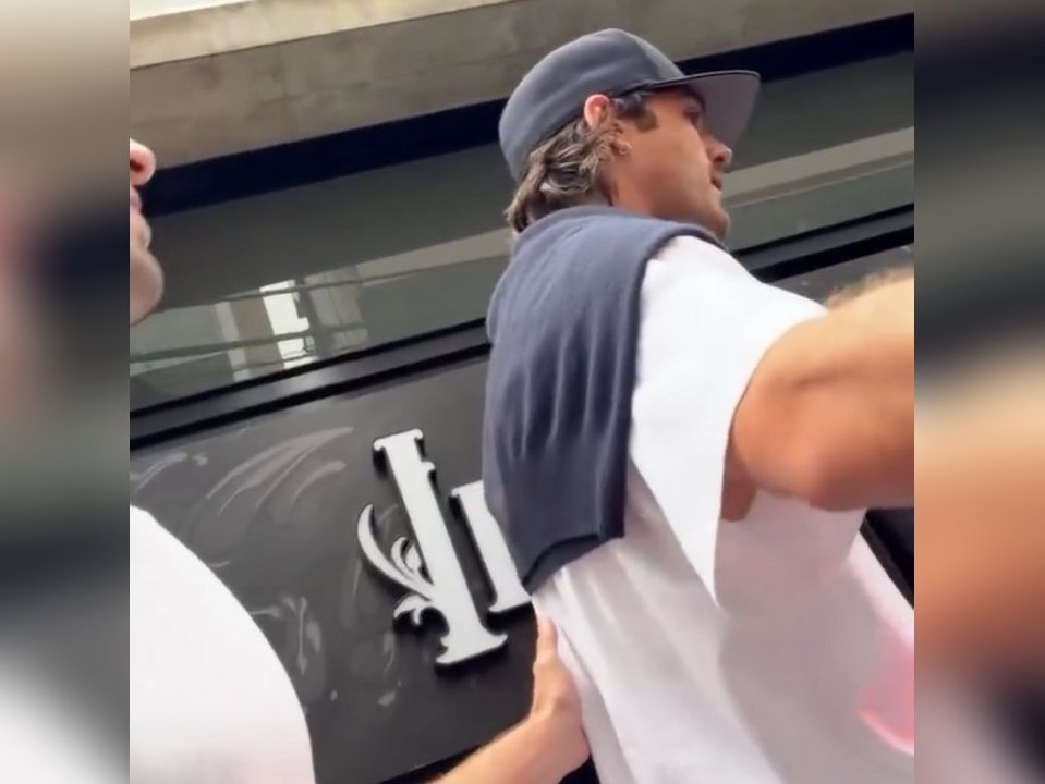 'Fass mich nicht an!': Jacob Elordi fährt Fan an
