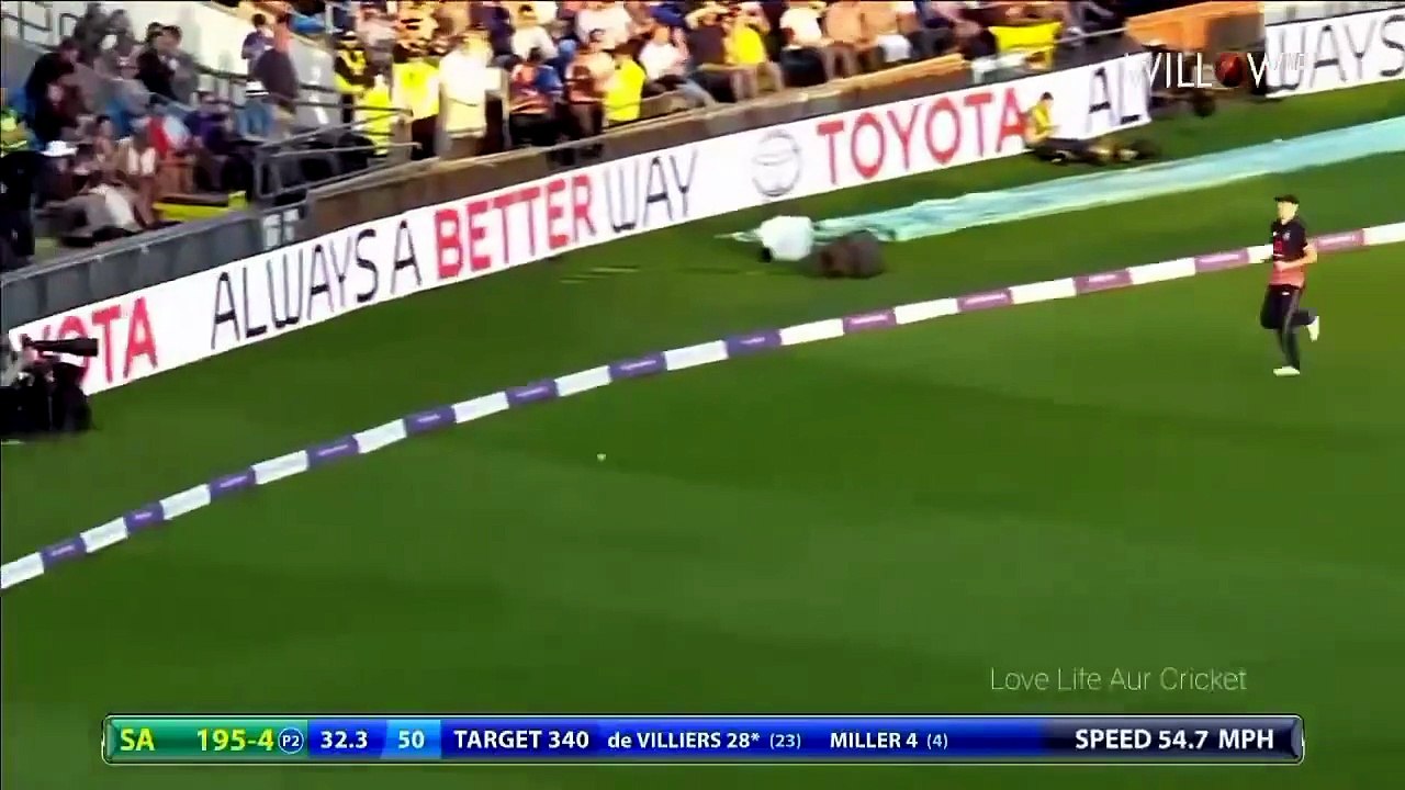 2 minutes of AB De Villiers bashing England in 2017