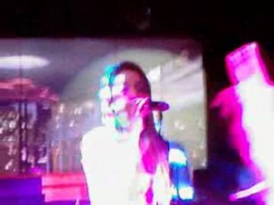 Mélancolie - Léa Castel au showcase SFR