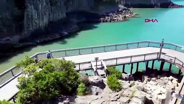 Dünyada sadece 4 yerde var: Türkiye'nin 80 milyon yıllık doğa harikası ziyaretçi akınına uğruyor