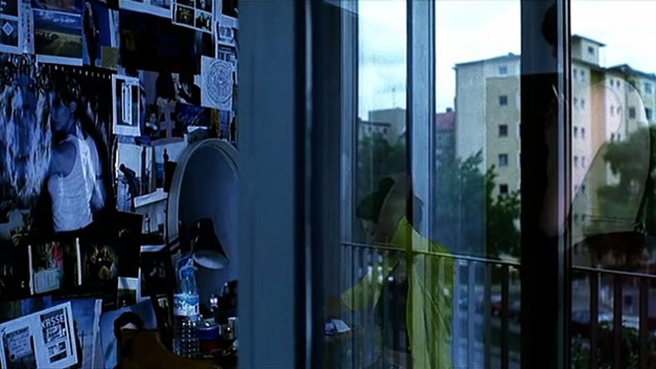 In den Tag hinein (The Days Between) (2001)