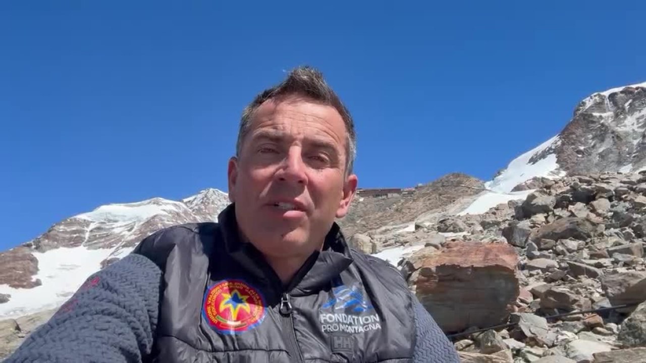 Il direttore del soccorso alpino: «Corpi trovati alla base della parete Nord»