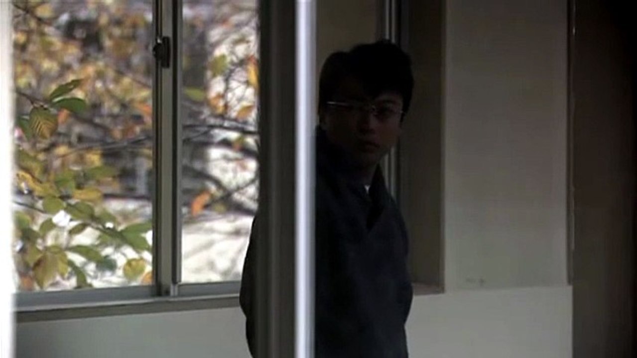 青と白で水色 (2001)