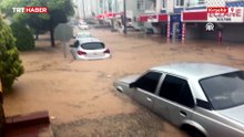 Kırşehir'de sağanak sele dönüştü