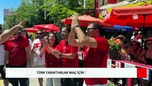 Türk taraftarlar Türkiye-Avustralya maçı için toplanmaya başladı