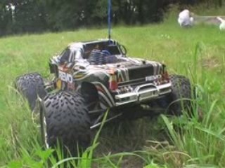 Traxxas Revo 3.3 - Forest