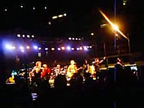 Fête de la musique : (vidéo : NUL, NUL, & NUL.)