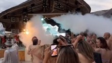 Beach Club party Romantic
