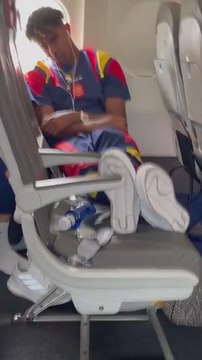 Gavi graba a Lamine durmiendo y vean lo que sucede en el segundo 4: asustó al propio camarógrafo