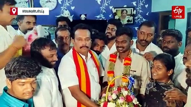 கீர்த்தி சக்ரா விருது பெற்ற ராணுவ வீரர் காலில் விழுந்த தவெக எம்.எல்.ஏ - தேனியில் நெகிழ்ச்சி சம்பவம்
