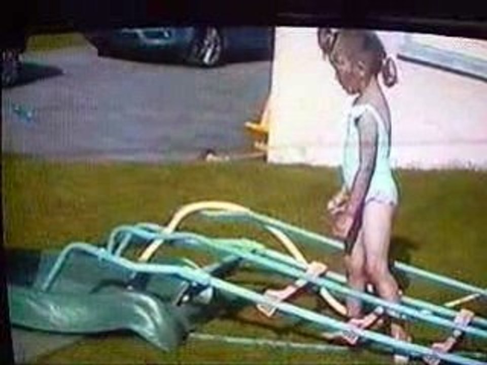 Pub tobogant cassé vaux mieux sent separe