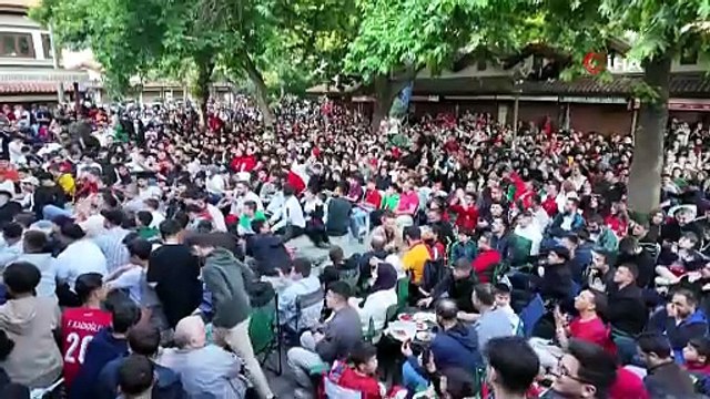 Konyalı vatandaşlar milli maç heyecanını dev ekranda yaşadı | Ajansspor | IHA