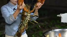 Tôm mình bắt được nên bố ăn ngon hơn hẳn #amthuc #tomhum #mukbang