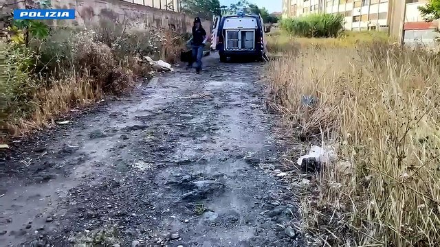 Droga tra i rifiuti a Catania, il cane Ares trova 11 chili di sostanza stupefacente