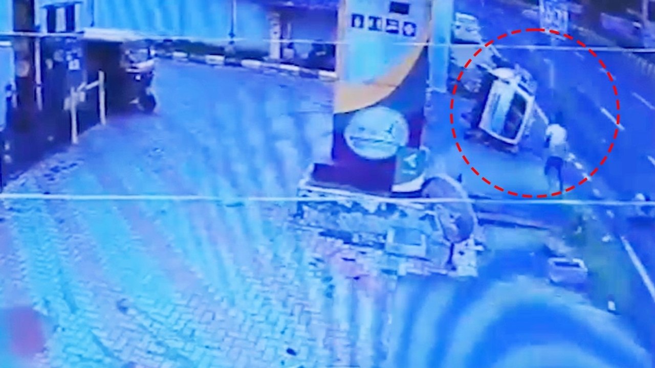 Caught on CCTV: Van loses control, rams into bikes, overturns on Bengaluru road