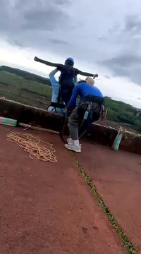 Tragedia en Brasil-una mujer murió en salto de bungee