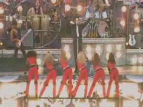 Robbie Williams - Let me entertain you ( Live @ Knebworth )