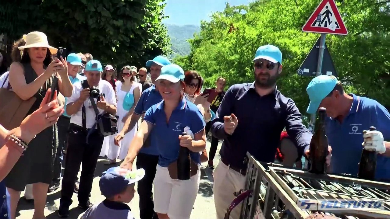 Video News - Montisola, recuperate bottiglie di spumante