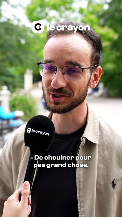 Les footballeurs sont-ils vraiment trop payés ? | LE CRAYON