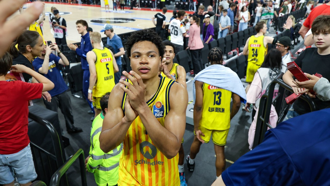 Kayil und Wood staubtrocken: Später Alba-Run gleicht Serie gegen Bayern aus